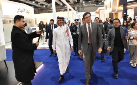 سفير قطر في مصر يؤكد أهمية مشاركة قطر في معرض القاهرة للكتاب لتعزيز التعاون الثقافي