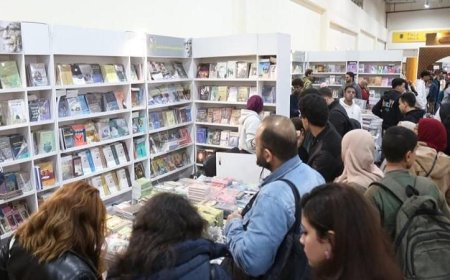 زيادة غير مسبوقة في إقبال الزوار على معرض القاهرة للكتاب تعزز مبيعاته بشكل ملحوظ