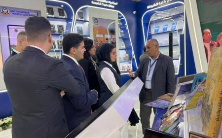 زيارة مميزة لوفد من برنامج الدبلوماسية الشبابية بمعرض الكتاب وتبادل الأفكار الثقافية