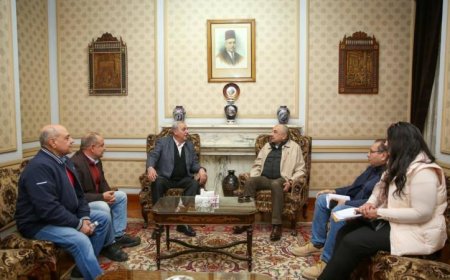 وزير قطاع الأعمال ومحافظ الغربية يناقشان سبل تعزيز التعاون المشترك في مشاريع جديدة