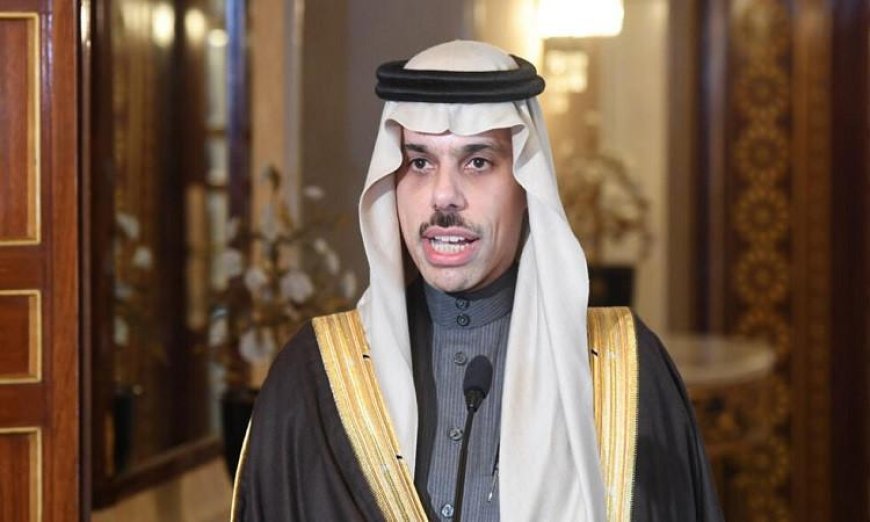 وزير خارجية السعودية يثني على إنجازات الحكومة اللبنانية في تعزيز الاستقرار والتنمية