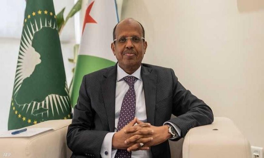 رئيس مفوضية الاتحاد الإفريقي يناقش تعزيز الشراكة مع مسؤول هندي