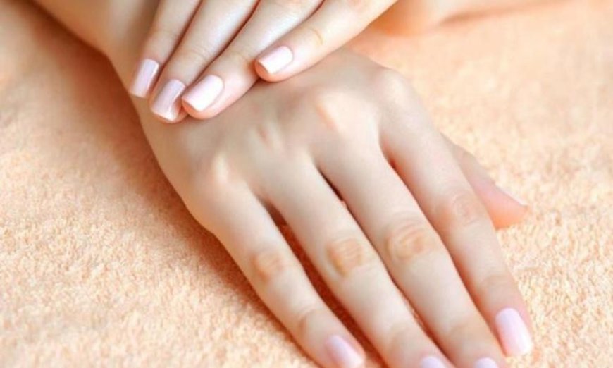 أقوى وصفات طبيعية لتقوية الأظافر والحفاظ عليها بخطوات سهلة وبسيطة