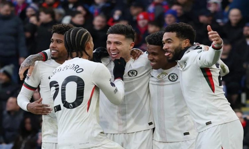 تشيلسي يحقق انتصاراً مثيرًا على كريستال بالاس 3-1 برأسية استيفانو وجزائية إنزو وطرد وارتون