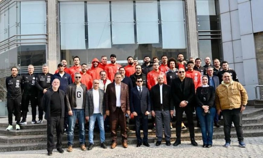 وزير الرياضة يحتفل بفوز منتخب اليد على الجزائر في أمم إفريقيا للدور الرئيسي