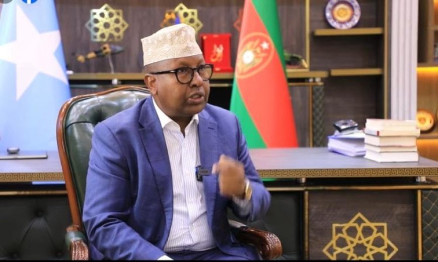 وزير الدفاع الصومالي يكشف عن مقتل قائد ميداني في حركة الشباب إثر عملية عسكرية ناجحة