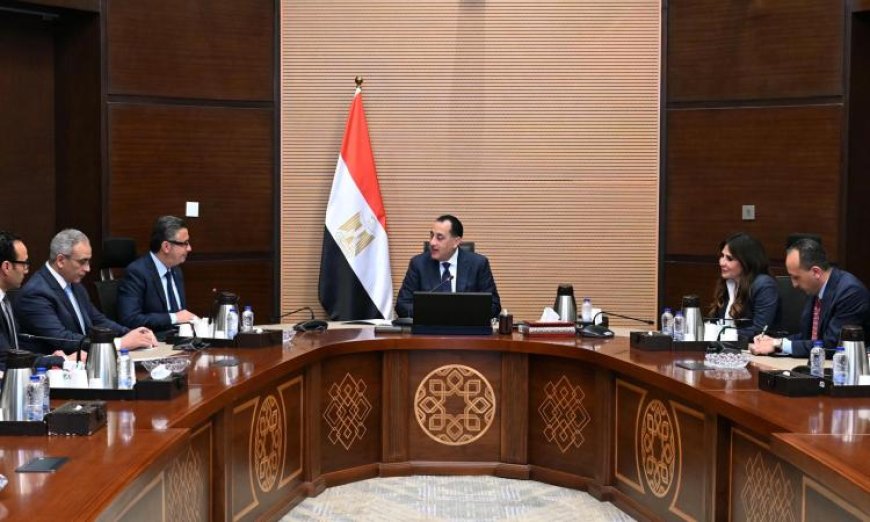 رئيس الوزراء يعقد اجتماعا مع وزير التموين لمتابعة استعدادات استقبال شهر رمضان المبارك