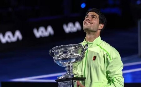 كارلوس ألكاراز يكسر أسطورة دجوكوفيتش ويتوج بلقب الجراند في إنجاز تاريخي