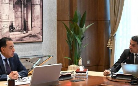 رئيس الوزراء يراقب تقدم تنفيذ المشروعات التنموية والخدمية في محافظة السويس