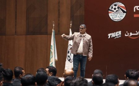 أوسكار رويز يعطي محاضرة لأكثر من 80 حكما ومساعدا تحضيرا لاستئناف الدوري