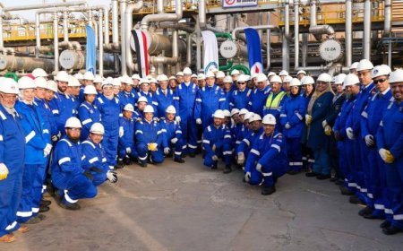 وزير البترول يقوم بجولة تفقدية للوحدات الإنتاجية في شركة القاهرة للبترول مع صور حصرية