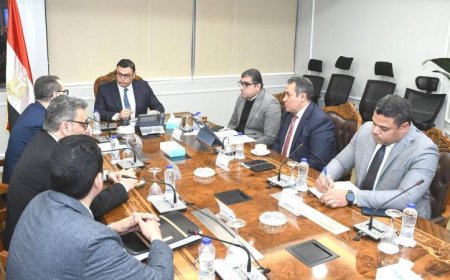 وزير الإسكان يناقش ملفات التنمية السياحية في اجتماع هام لهيئة التنمية السياحية