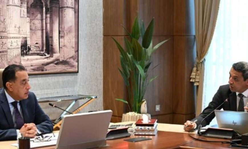 رئيس الوزراء يراقب تقدم تنفيذ المشروعات التنموية والخدمية في محافظة السويس