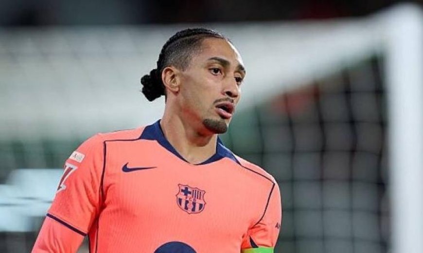 رافينيا يغيب عن برشلونة لمدة أسبوع بسبب إصابة في الساق