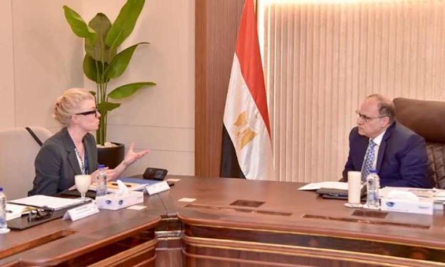 رئيس هيئة الدواء المصرية يعقد اجتماعًا مع هيئة الأعمال السويدية لتعزيز التعاون في القطاع الصحي