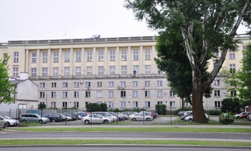 بولندا تعيد 25 باكستانيا إلى بلادهم بسبب انتهاك قوانين الهجرة