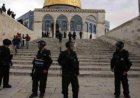 الاحتلال الإسرائيلي يستمر في إغلاق المسجد الأقصى لليوم التاسع والعشرين مما يزيد التوتر في القدس