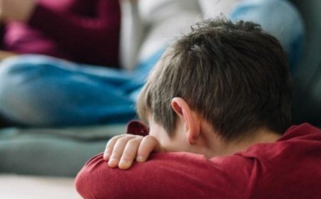 تقرير يكشف كيف يؤثر الغياب العاطفي للأم على استقرار الأسرة ويزيد من سوء سلوك الأبناء