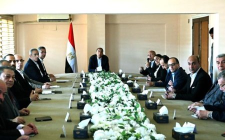 مدبولي يؤكد أهمية تطوير وتنظيم أسواق الجملة لضبط حركة تداول السلع في مصر