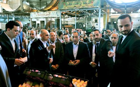 رئيس الوزراء يقوم بجولة تفقدية في سوق العبور الشامل للسلع وأسواق الجملة المتنوعة
