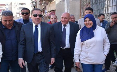 محافظ بورسعيد يزور مناطق تطوير خالد بن الوليد وعمر بن الخطاب في الزهور لتعزيز التنمية المحلية