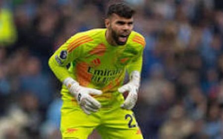 مدرب إسبانيا يثني على برايا قبل اللقاء المرتقب ضد مصر