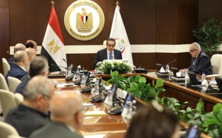 وزير الصحة يقود اجتماع الهيئة العامة للتأمين الصحي لبحث تطوير المنظومة الصحية