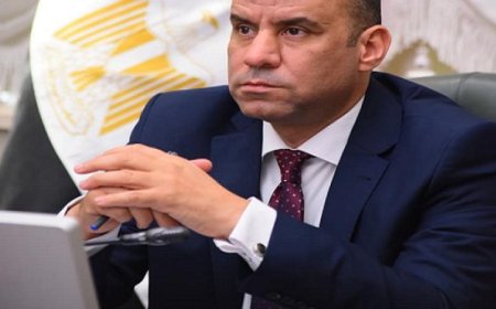 وزير العمل يوافق على صرف 3.32 مليون جنيه مساعدات لضحايا حوادث العمالة غير المنتظمة