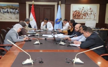 محافظ البحر الأحمر يعلن خطة شاملة لتطوير ممشى الغردقة العالمي لجذب السياح