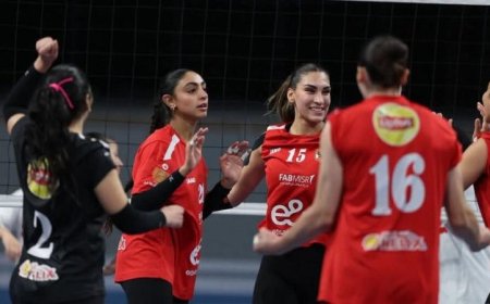 سيدات الأهلي يحققن لقب دوري السوبر للكرة الطائرة بعد انتصارهن على الزمالك 3-0