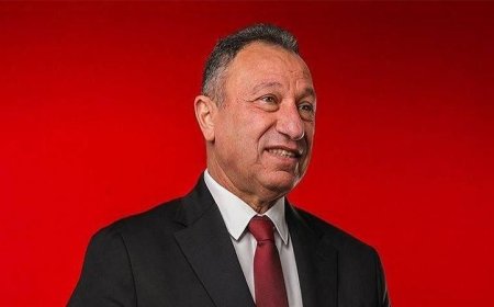 الخطيب يحتفل بإنجاز تاريخي لسيدات طائرة الأهلي بعد تحقيق الرباعية المحلية