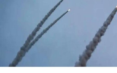 صافرات الإنذار تعانق السماء في وسط إسرائيل بعد اكتشاف هجوم صاروخي باليستي من إيران