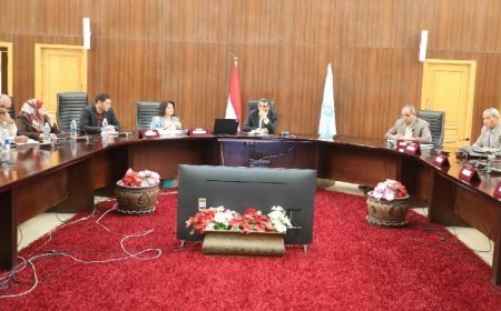 محافظ البحر الأحمر يأمر بحل سريع لملفات التقنين واستعادة أراضي الدولة