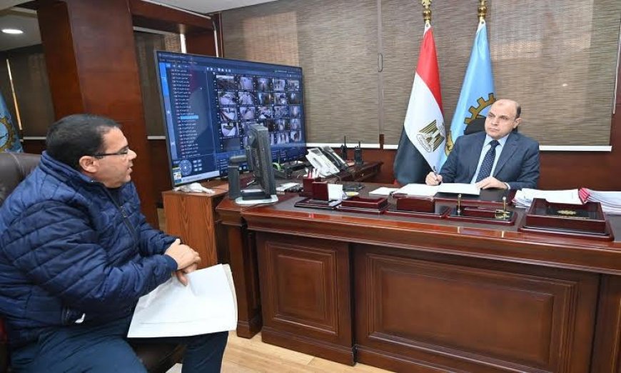 محافظ الغربية يراقب سير العمل في إدارات الحوكمة والرصد وشبكات المرافق لتعزيز الكفاءة والشفافية