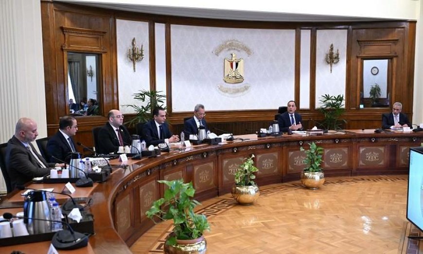 مدبولي يؤكد عدم وجود خطط لزيادة أسعار المحروقات خلال الفترة الحالية