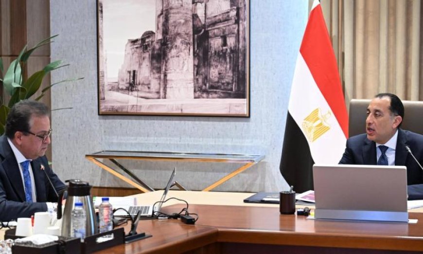 رئيس الوزراء يلتقي وزير الصحة والسكان لمتابعة أهم ملفات العمل في الوزارة