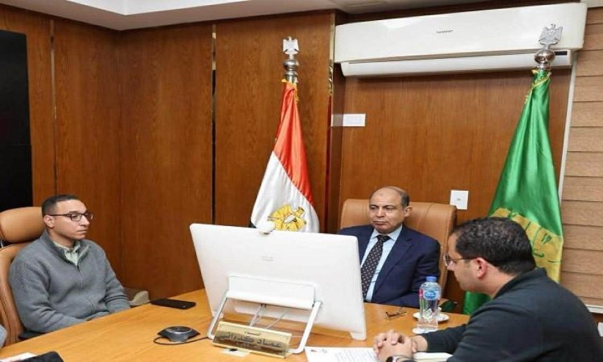 محافظ المنيا يتولى متابعة تنفيذ قرار غلق المحال وملفات التصالح في اجتماع مهم