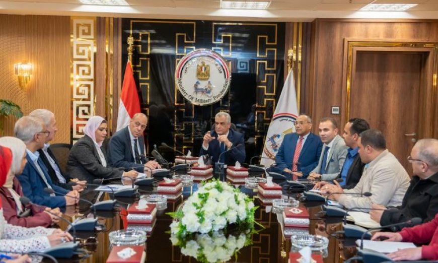 وزير الدولة للإنتاج الحربي يشدد على دور الإعلام الحيوي في تشكيل الهوية الوطنية