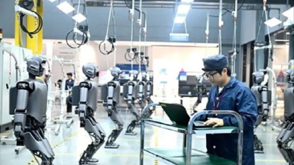 الصين تطور أول روبوت بشري ذكي لأداء المهام الصعبة