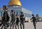مستوطنون يهاجمون المسجد الأقصى تحت حماية شرطة الاحتلال