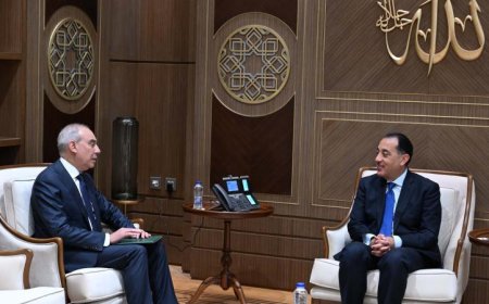 رئيس الوزراء يجتمع بالسفير علاء يوسف لبحث قضايا الهيئة العامة للاستعلامات