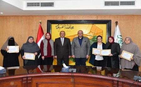 محافظ الفيوم يحتفي بالأمهات المثاليات في الديوان العام والوحدات المحلية
