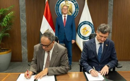 وزير البترول يوقع مذكرة نوايا مهمة مع شركة إيني لتعزيز التعاون في قطاع الطاقة