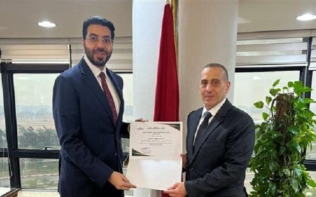 رئيس سلطة الطيران المدني يقدّم تكريمًا للخبير الإقليمي لأمن الطيران في الإيكاو من خلال صور مميزة