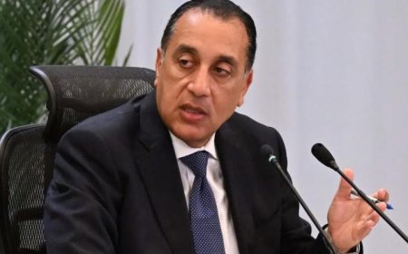 رئيس الوزراء ينطلق في جولة تفقدية مثيرة داخل الشركات الصناعية في بنها