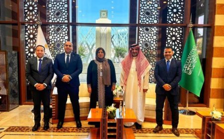 مساعد وزير السياحة تبحث مع مساعد وزير الحج والعمرة سبل تعزيز التعاون بين الوزارتين