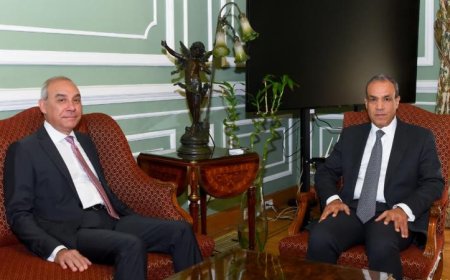 وزير الخارجية يؤكد على أهمية الهيئة العامة للاستعلامات في تعزيز الرسالة الإعلامية المتوازنة