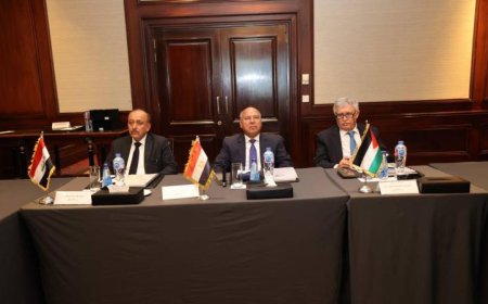 وزير النقل يقود اجتماع الجمعية العمومية للشركة رقم 87 ويدعو لتطوير المشاريع الجديدة