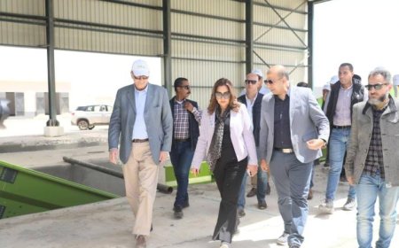 وزيرة التنمية المحلية تقوم بجولة تفقدية في مصنع إيكوم للمخلفات والمجمع المتكامل بالعاشر
