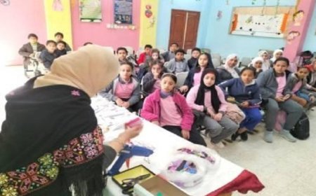 ورشة تعليمية مبتكرة في مكتبة العبور الثقافية لتنمية مهارات الأطفال وتعزيز الإبداع